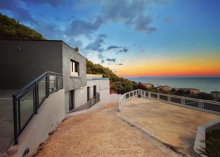 Villa L\'Alba Bastia By Location-Tourisme-Corse